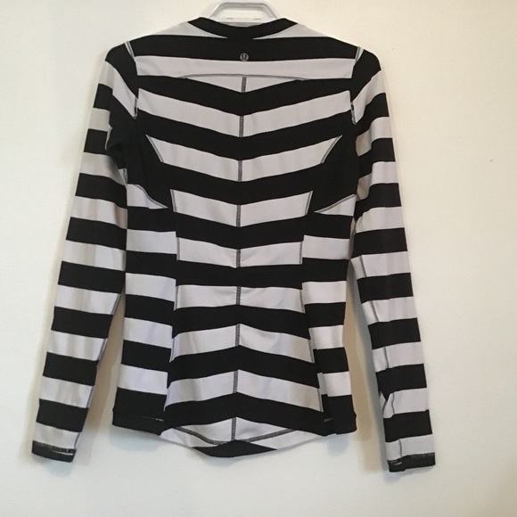 Lululemon Base Runner Long Sleeve - Picture 4 of 4